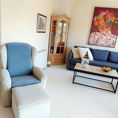 Estupendo apartamento en primera línea de playa y con vistas al mar Denia Exterior foto