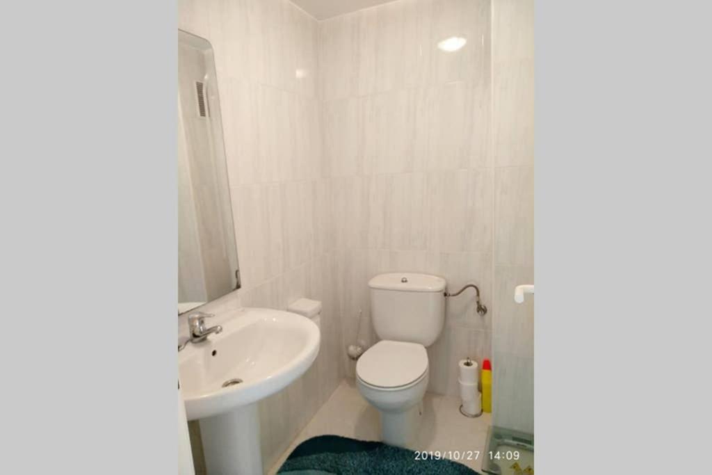 Estupendo apartamento en primera línea de playa y con vistas al mar Denia Exterior foto